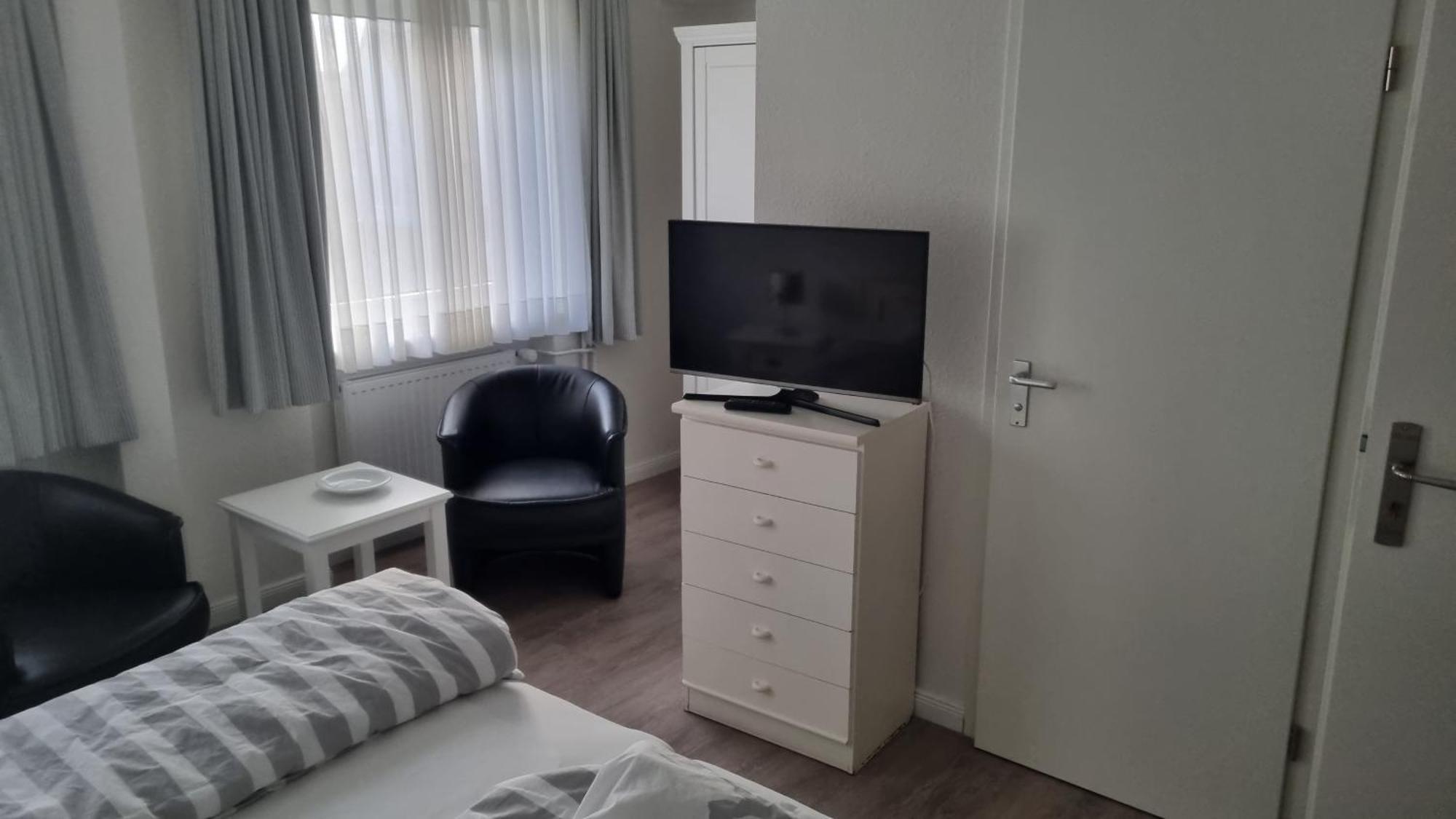 Hotel-Cafe-Lindow Wenningstedt-Braderup Eksteriør billede